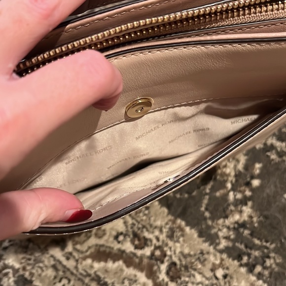 Michael Kors crossbody - Picture 4 of 7